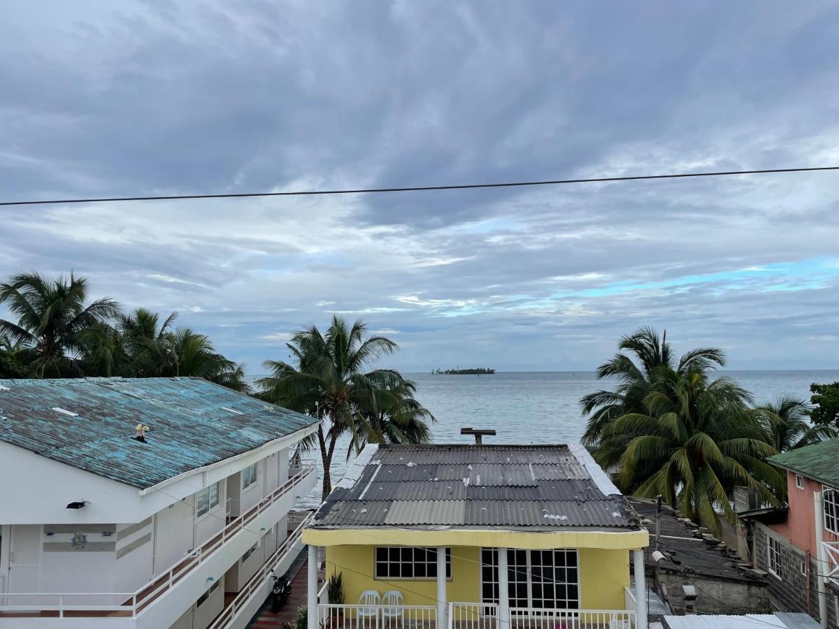 Alka'S Paradise Guest House And Lodging San Andrés Eksteriør billede